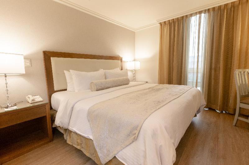 Hotel Antaris Cintermex Monterrey Pokoj fotografie